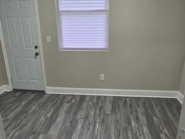 5208 Denmore Ave — Photo 10
