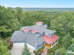 4450 Mystic Ridge Ct NE, Grand Rapids, MI 49525