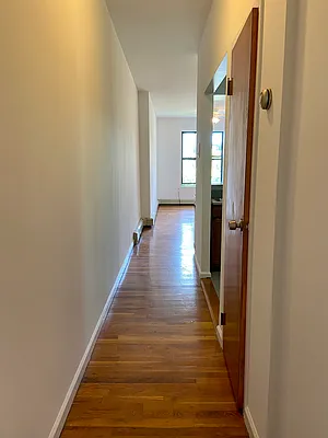 Rented by LDMI Realty Group LLC | media 27