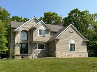 1727 Pero Lake Rd, Lapeer, MI 48446