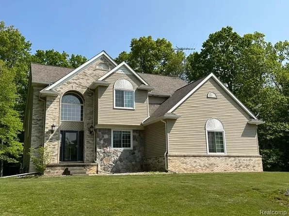 1727 Pero Lake Rd, Lapeer, MI 48446