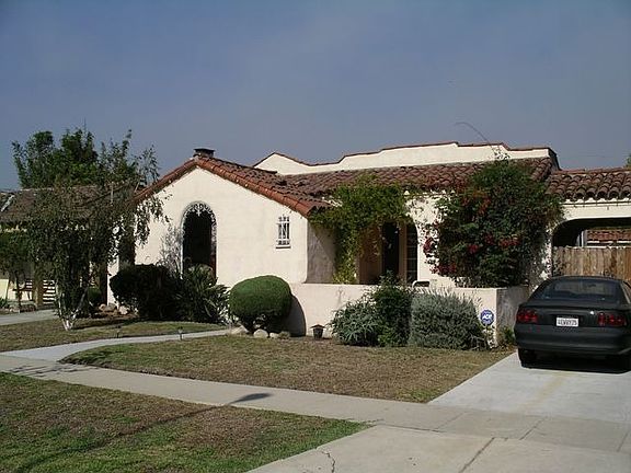 2nd image of 1515 Stearns Dr
