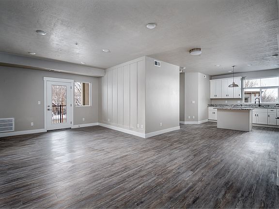 3rd image of 4230 Highland Dr #7