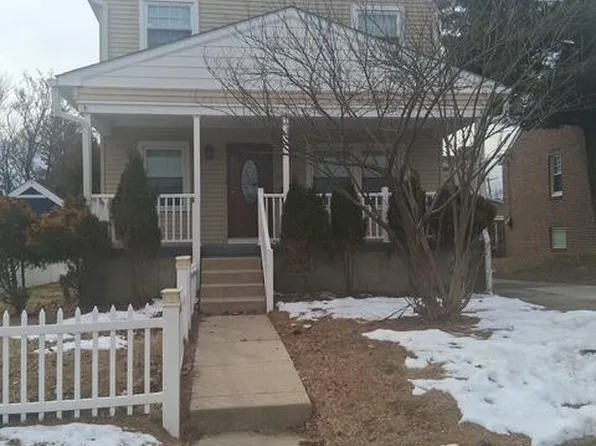 520 Strahle St, Philadelphia, PA 19111