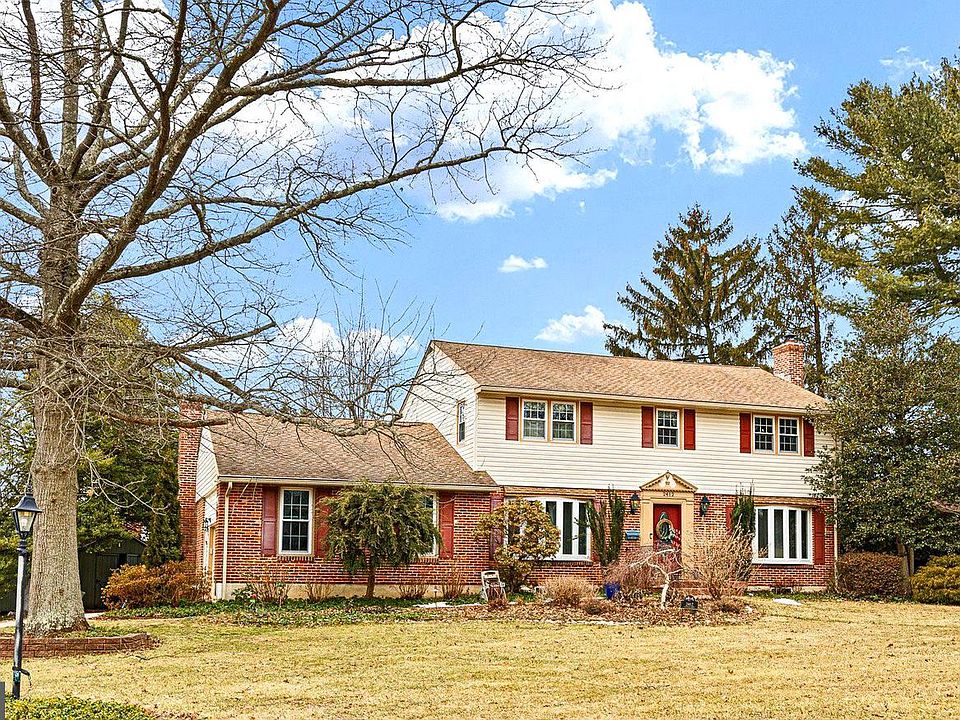 1st image of 2412 Chatham Dr