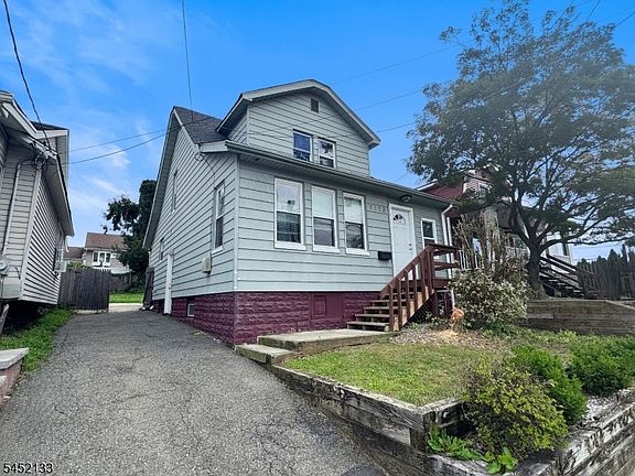 2nd image of 1113 Woolley Ave