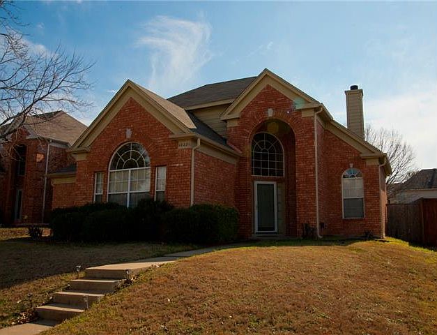 1st image of 10221 Burgundy Dr