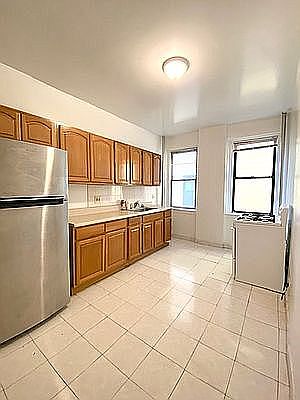 4th image of 24-05 27th St #1