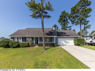 207 Somerset Dr, Raeford, NC 28376