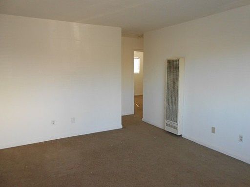 4th image of 913 W Oliver St #2