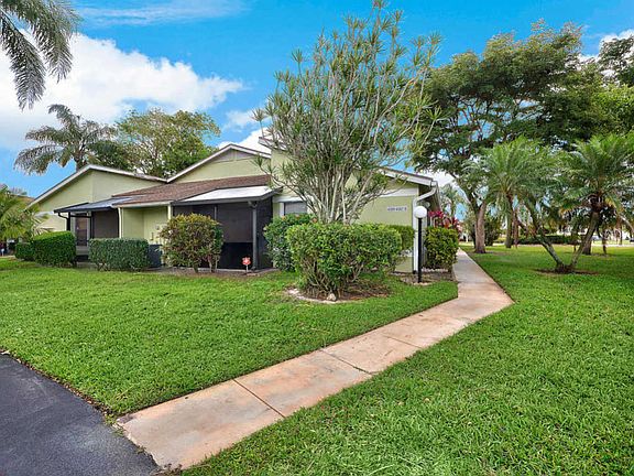 2nd image of 4359 Willow Brook Cir
