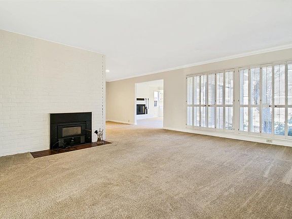 4th image of 18265 Purdue Dr