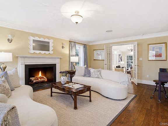 3rd image of 365 Grace Church Street