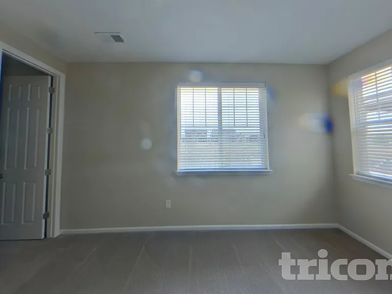 10545 Boston St — Photo 7