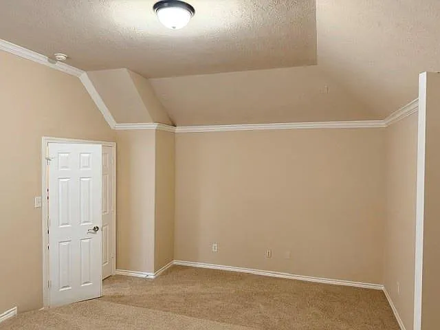 8531 Powell Ridge Dr — Photo 16