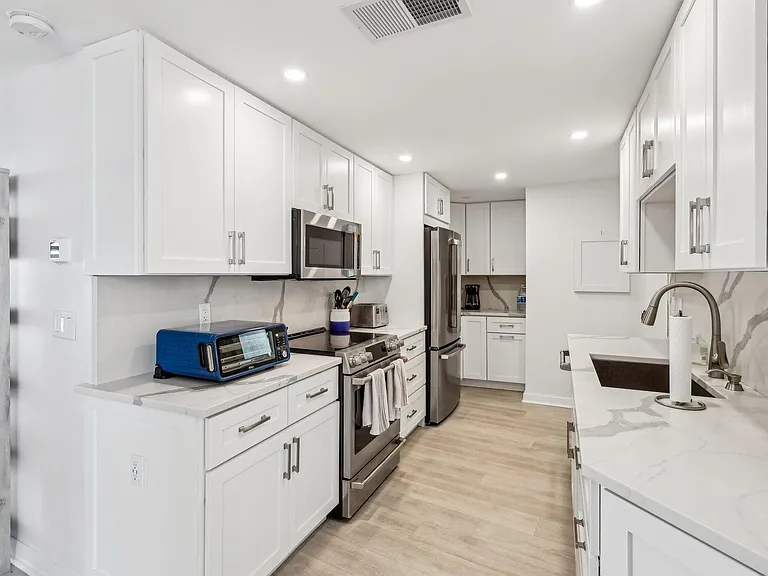 5400 N Ocean Dr E #PHA — Photo 11