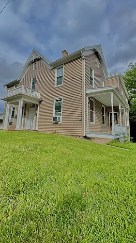 323 S Church St #1 Photo 1
