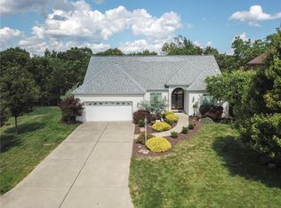 2521 Bonnie Dell Dr, South Park, PA