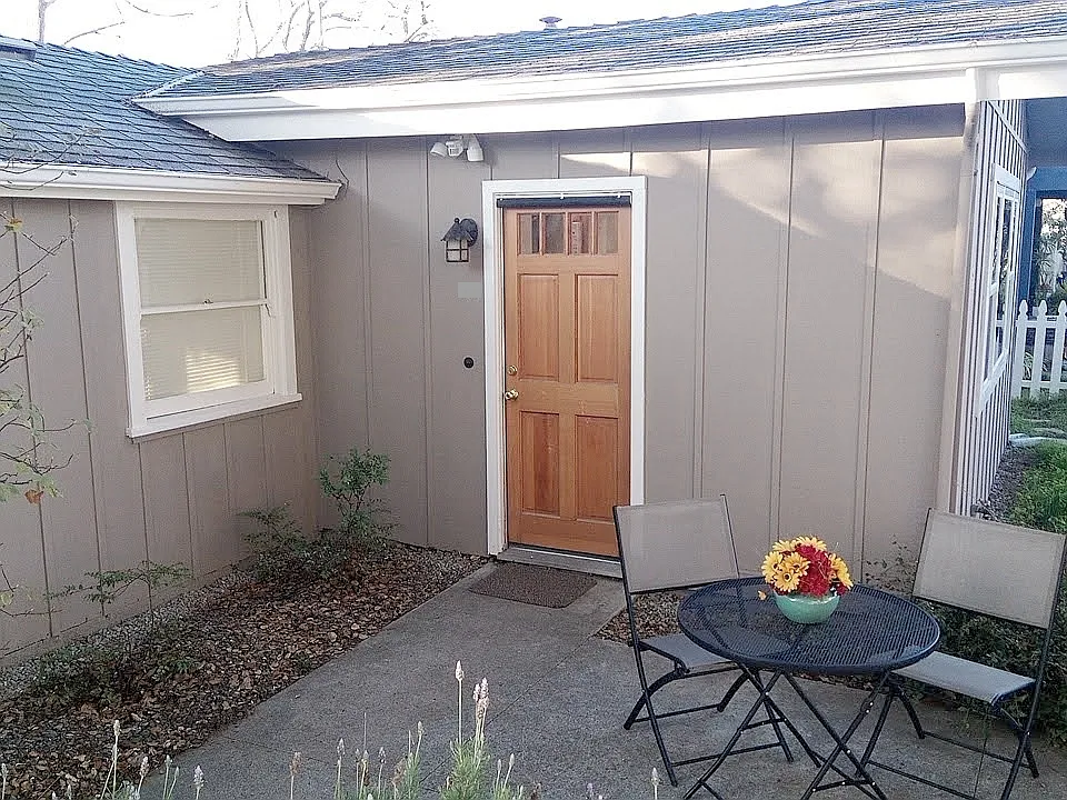 162 Josephine St