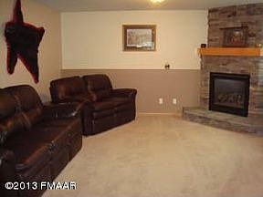 5th image of 1013 39th Ave W