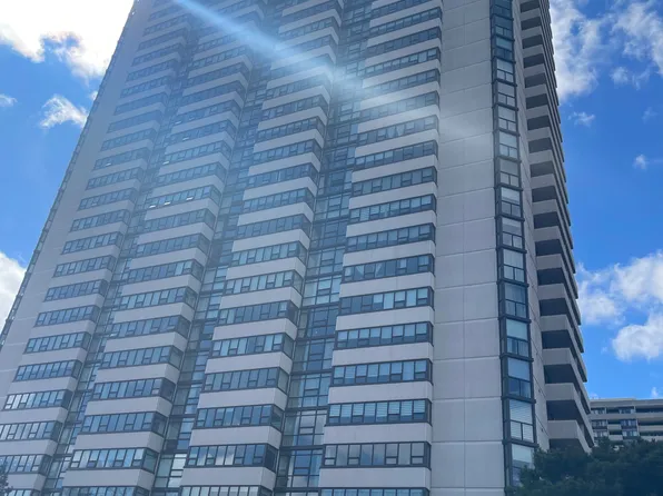 3303 Don Mills Rd #2905, Toronto, ON M2J 4T6