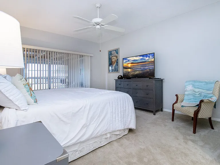 5920 Driftwood Ave — Photo 8