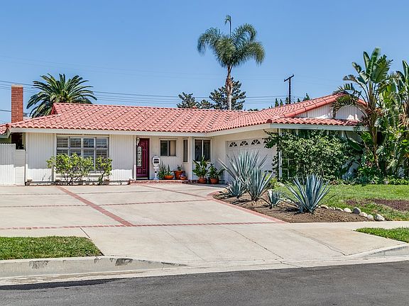 2nd image of 7354 Capistrano Ave