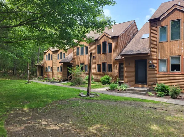 44 Tolland Avenue APT 54, Stafford, CT 06076