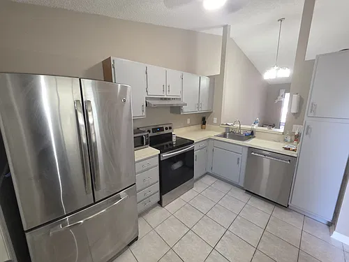 3199 Phlox Dr Photo 1