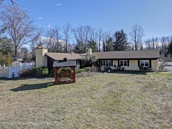 4 Grant Court, Tinton Falls, NJ 07724