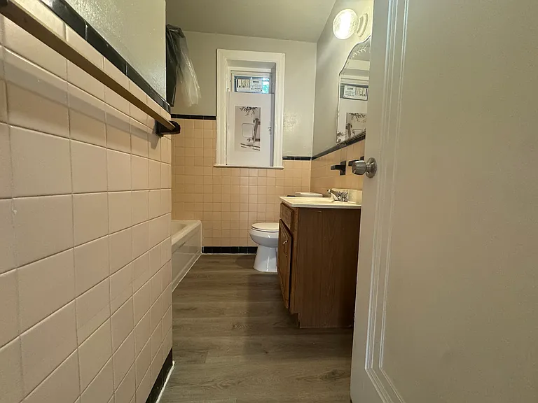 9 Rockville St #C1 — Photo 8