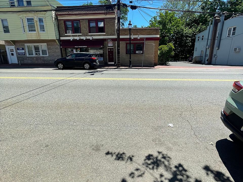 1st image of 421-423 Main St #1R