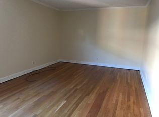 881 Farmington Ave APT 302, West Hartford, CT 06119