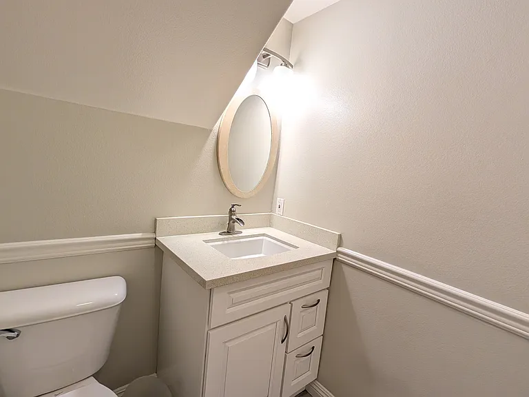 9004 Greenwood Ave — Photo 9