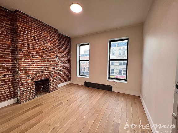 2nd image of 323 Knickerbocker Ave #2C