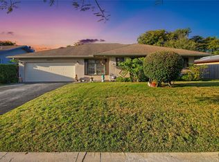 6975 NW 18th St, Margate, FL 33063