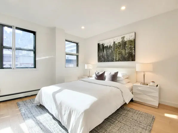 227 E 59th St, New York, NY
