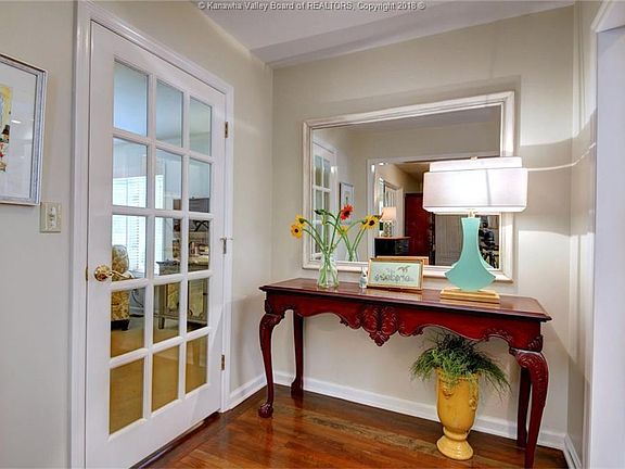 4th image of 107 Woodshire Pl