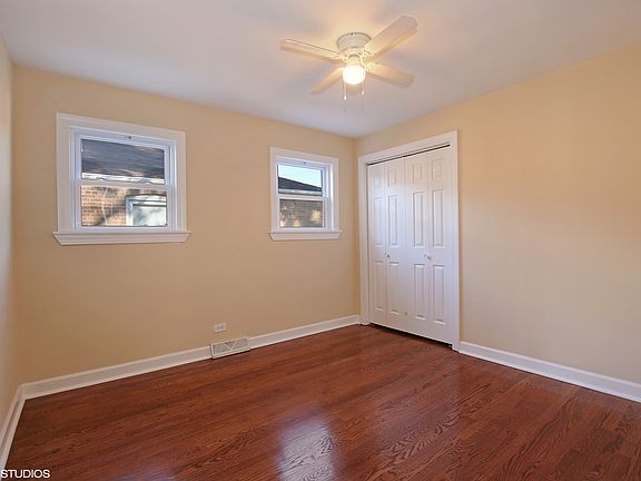 5th image of 9413 S Country Club Dr