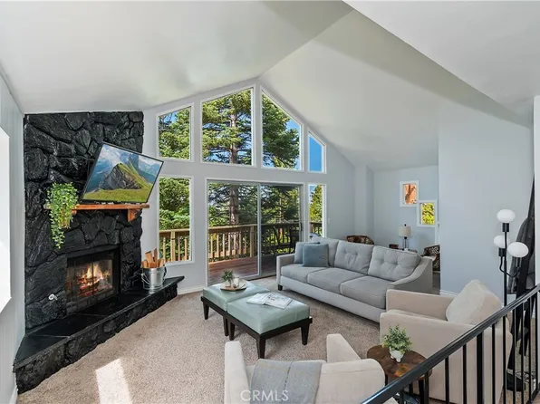 523 Pioneer Rd, Lake Arrowhead, CA 92352