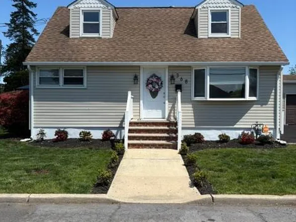 368 Sweetbriar St, Keyport, NJ 07735