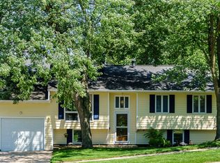 4500 White Pine Dr NE, Cedar Rapids, IA 52402