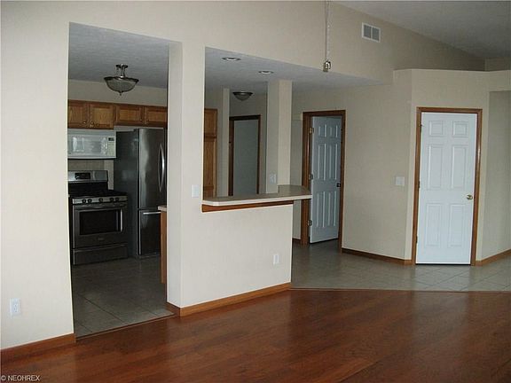4th image of 125 Fitch Blvd Unit 215