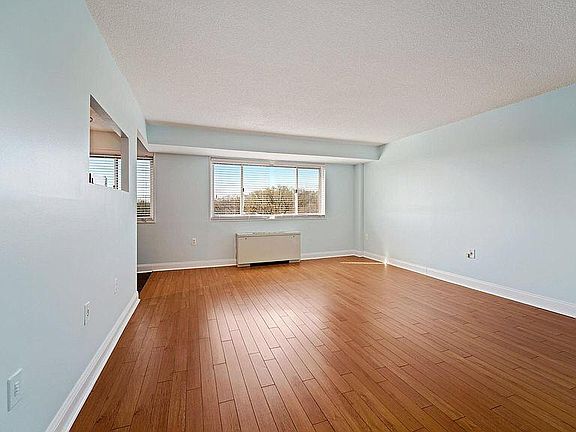 4th image of 2500 N Van Dorn St APT 1018