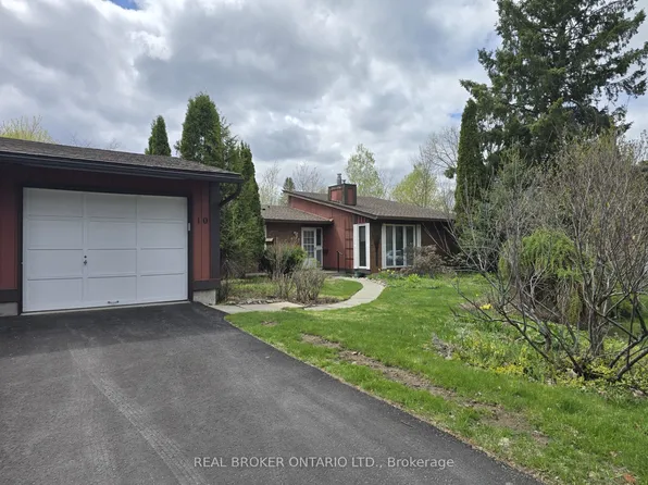 10 Amundsen Cres, Ottawa, ON K2L 1A7
