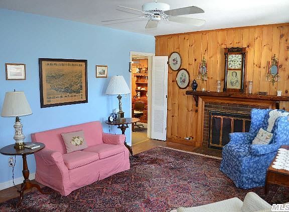 4th image of 10 Underhill Ave