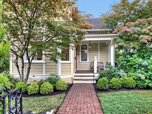 1728 SE Lambert St, Portland, OR 97202