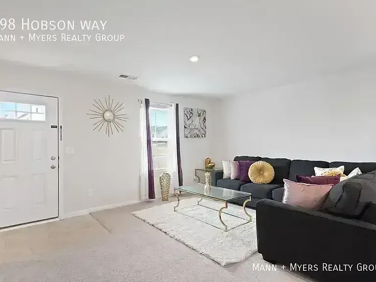 398 Hobson Way — Photo 6