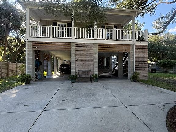 3rd image of 406 Caverly Ln