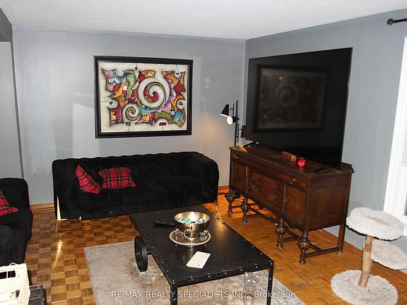 2nd image of 31 Laburnham Ave